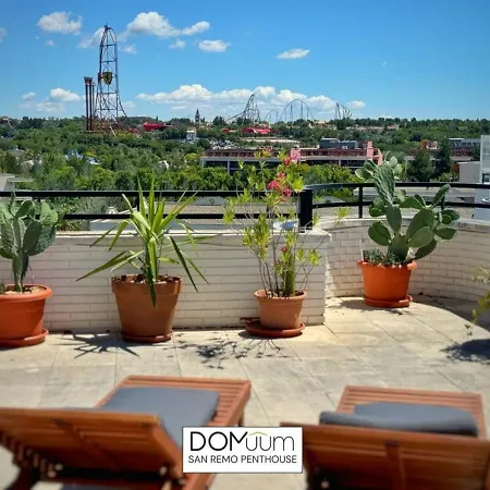 Domuum Holidays - San Remo Penthouse Apartment Salou