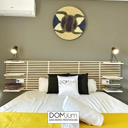 Domuum Holidays - San Remo Penthouse
