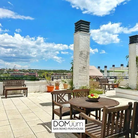 Domuum Holidays - San Remo Penthouse Salou