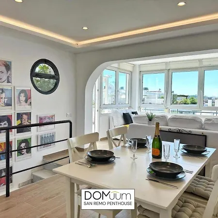 Domuum Holidays - San Remo Penthouse Appartement
